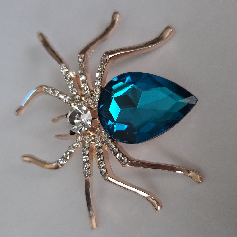 SPIDER Brooch  Simulated DIAMONDS